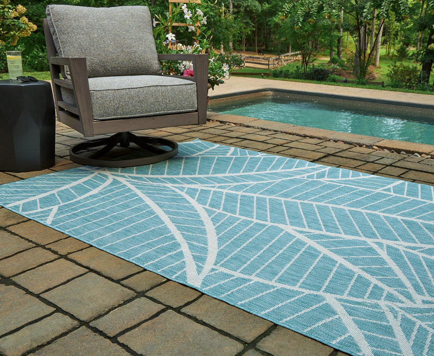 Hulsia 5' x 7' Rug - Tony’s Furniture Store & Linen (GA) - Multi Location