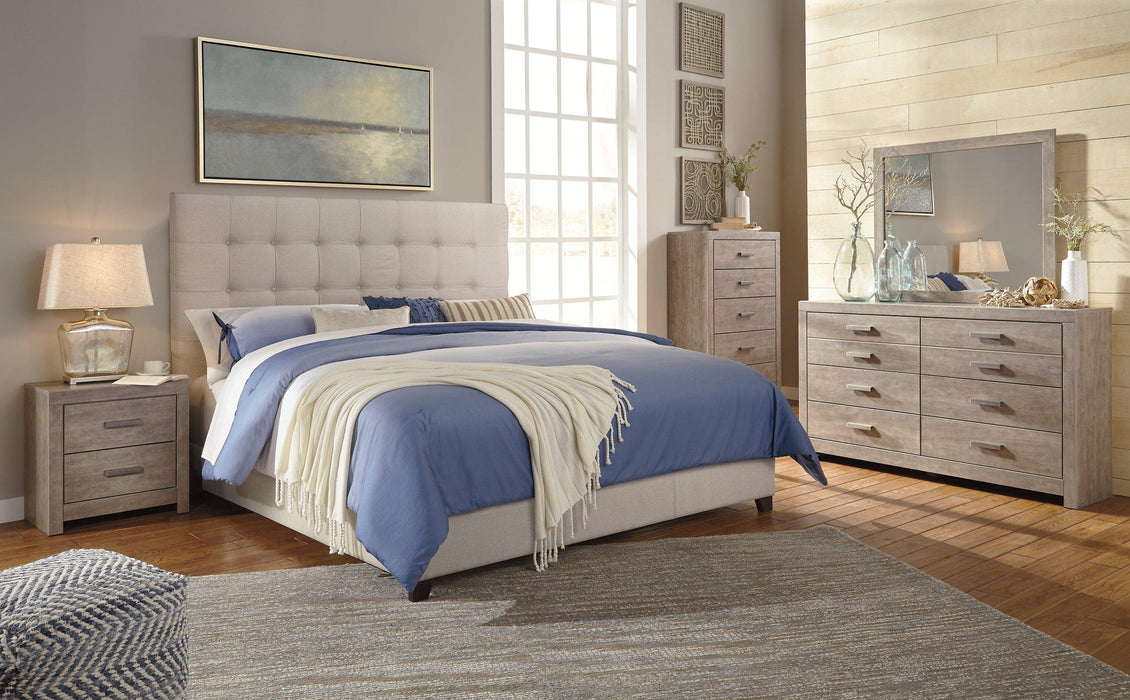 Dolante Upholstered Bed - Tony’s Furniture Store & Linen (GA) - Multi Location