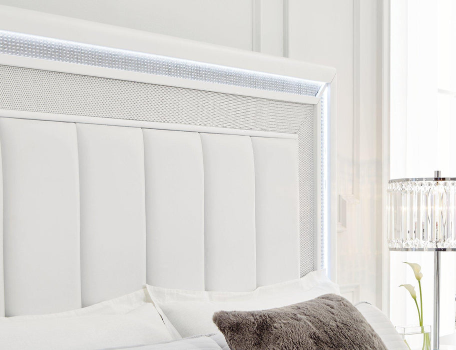 Chalanna Upholstered Storage Bed - Tony’s Furniture Store & Linen (GA) - Multi Location