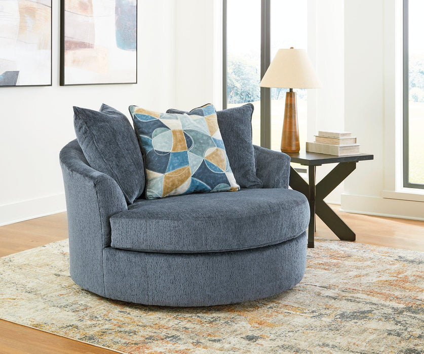 Maxon Place Oversized Swivel Accent Chair - Tony’s Furniture Store & Linen (GA) - Multi Location