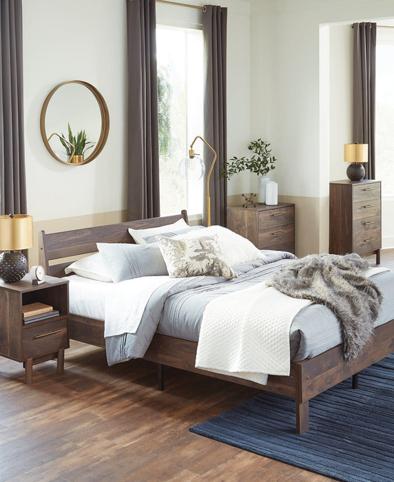 Calverson Panel Bed - Tony’s Furniture Store & Linen (GA) - Multi Location