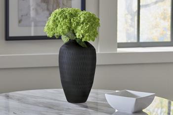 Etney Vase - Tony’s Furniture Store & Linen (GA) - Multi Location