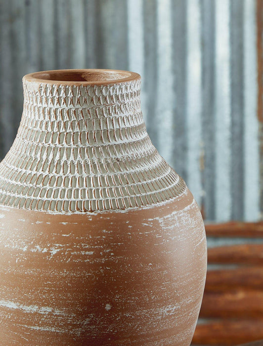 Reclove Vase - Tony’s Furniture Store & Linen (GA) - Multi Location