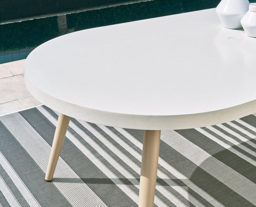 Seton Creek Outdoor Dining Table - Tony’s Furniture Store & Linen (GA) - Multi Location