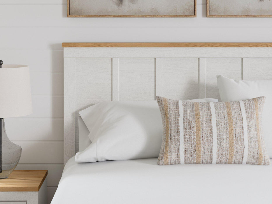 Linnocreek Bed - Tony’s Furniture Store & Linen (GA) - Multi Location