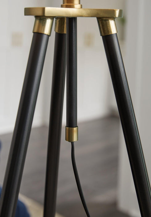 Cashner Floor Lamp - Tony’s Furniture Store & Linen (GA) - Multi Location