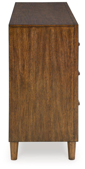 Lyncott Dresser and Mirror - Tony’s Furniture Store & Linen (GA) - Multi Location