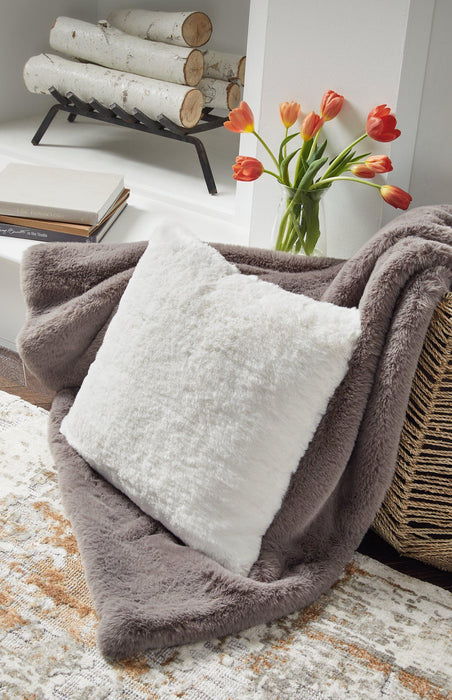 Gariland Pillow - Tony’s Furniture Store & Linen (GA) - Multi Location