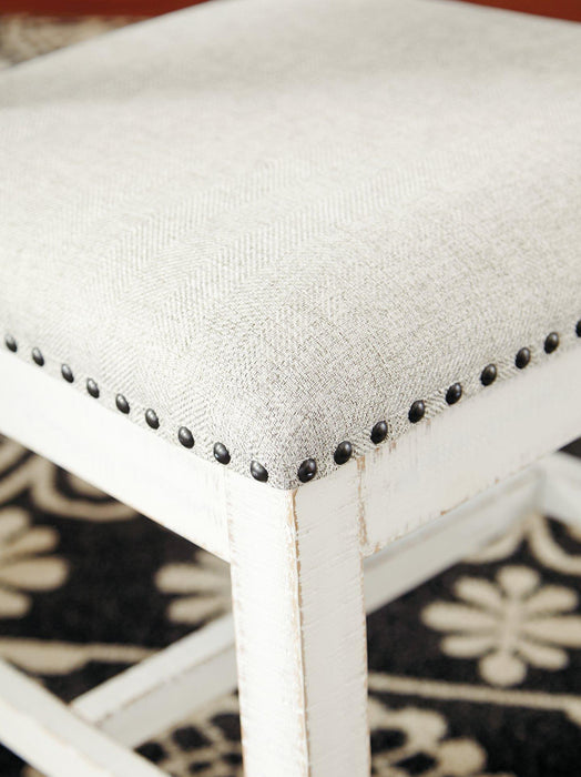 Valebeck Dining Chair - Tony’s Furniture Store & Linen (GA) - Multi Location