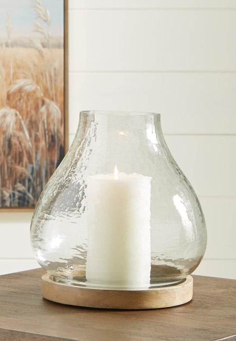 Adalisen Candle Holder - Tony’s Furniture Store & Linen (GA) - Multi Location