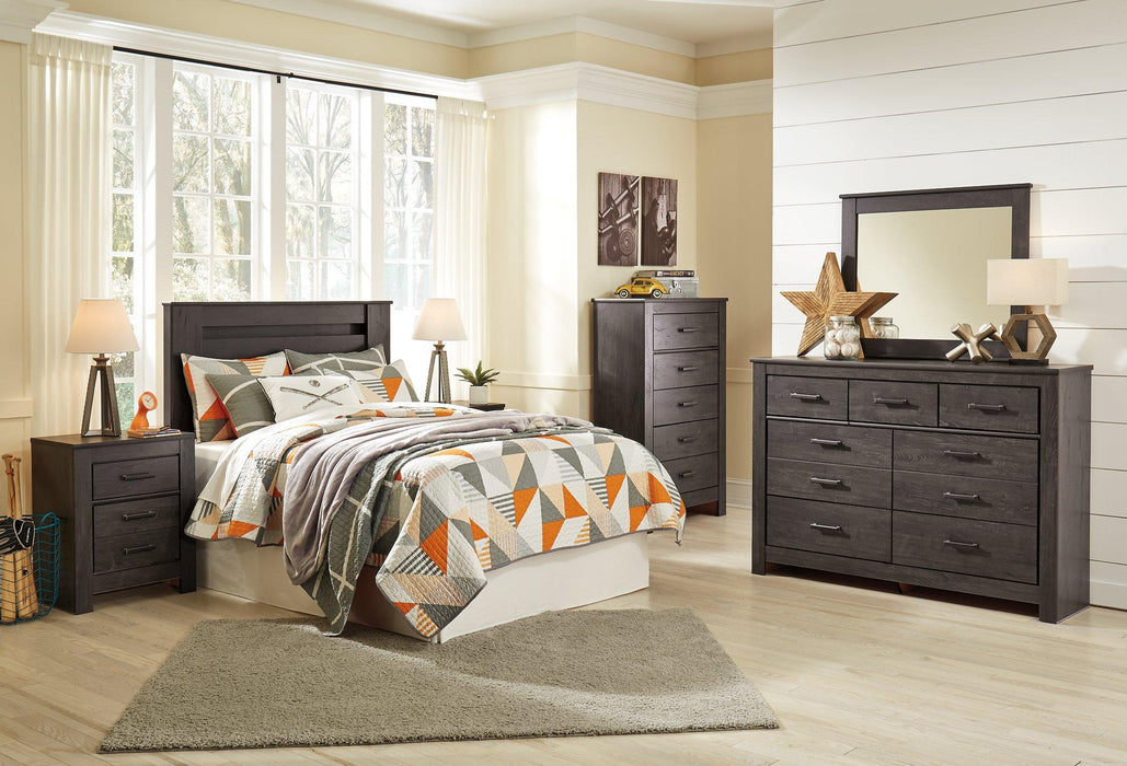 Brinxton Dresser and Mirror - Tony’s Furniture Store & Linen (GA) - Multi Location