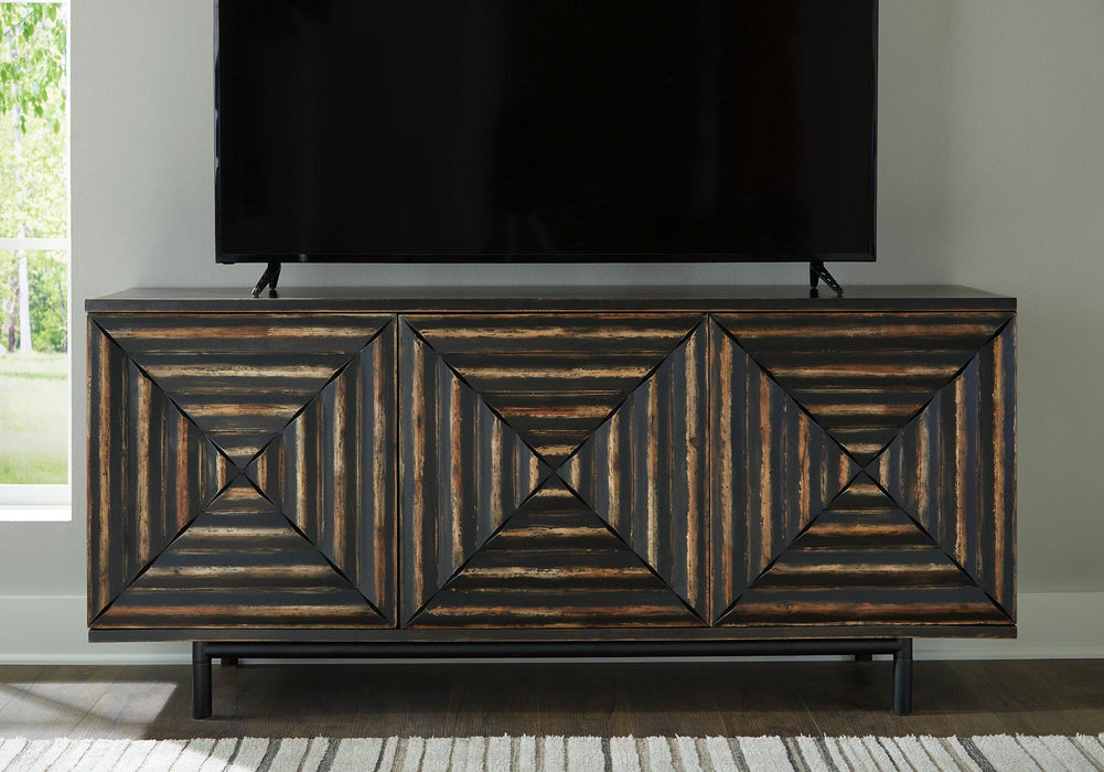 Fair Ridge Accent Cabinet - Tony’s Furniture Store & Linen (GA) - Multi Location
