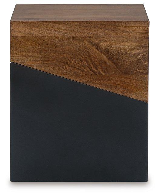 Trailbend Accent Table - Tony’s Furniture Store & Linen (GA) - Multi Location