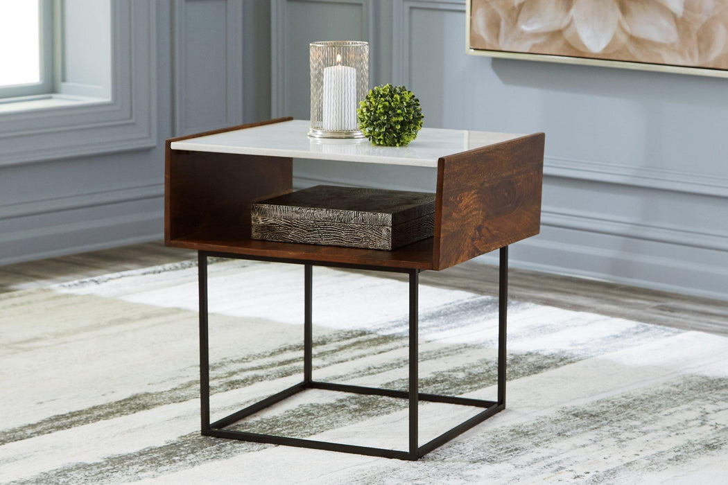 Rusitori End Table - Tony’s Furniture Store & Linen (GA) - Multi Location