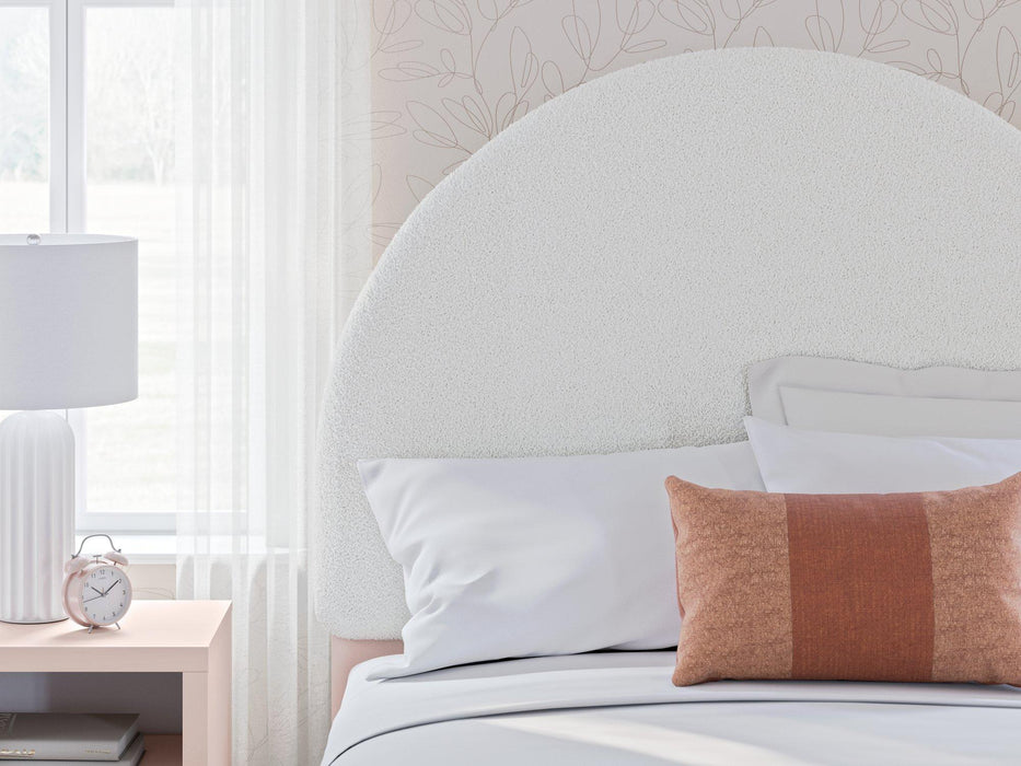 Wistenpine Upholstered Bed with Storage - Tony’s Furniture Store & Linen (GA) - Multi Location