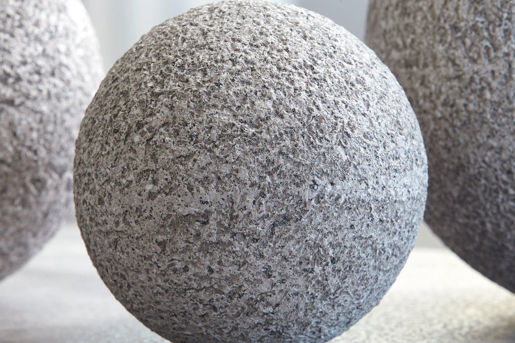 Chanlow Sculpture - Tony’s Furniture Store & Linen (GA) - Multi Location