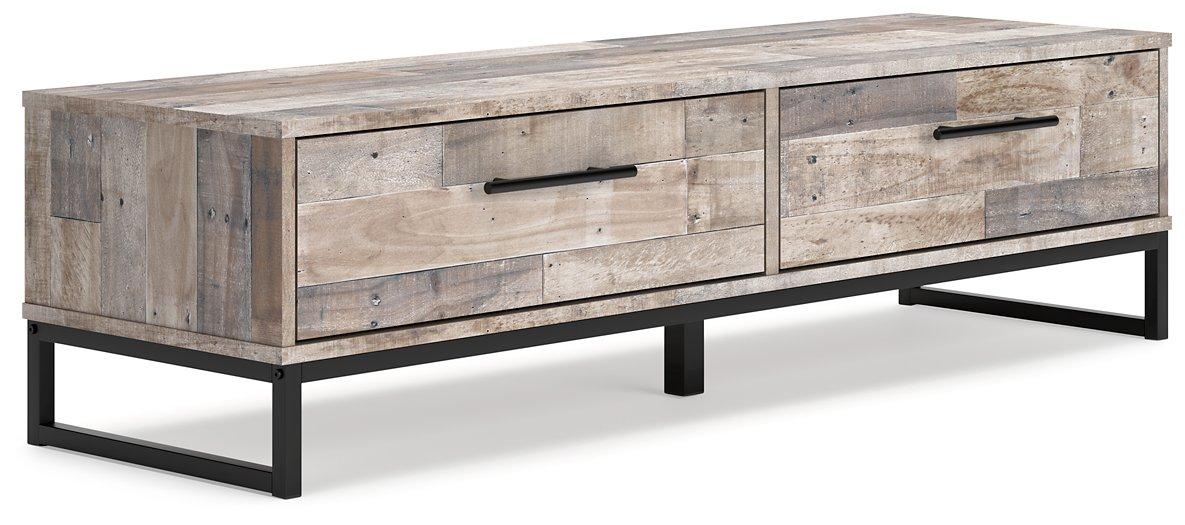 Neilsville Bench with Coat Rack - Tony’s Furniture Store & Linen (GA) - Multi Location
