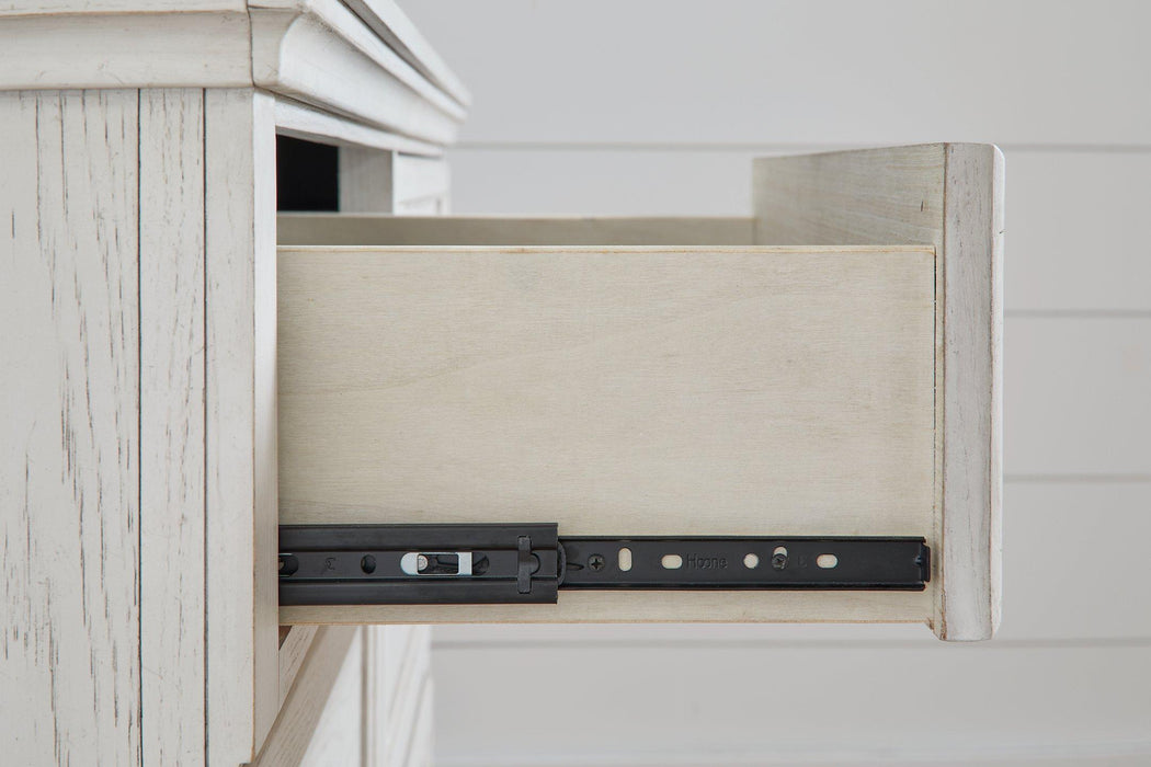 Robbinsdale Dresser and Mirror - Tony’s Furniture Store & Linen (GA) - Multi Location