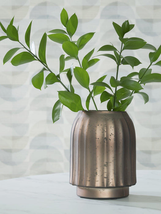 Briarcott Vase - Tony’s Furniture Store & Linen (GA) - Multi Location