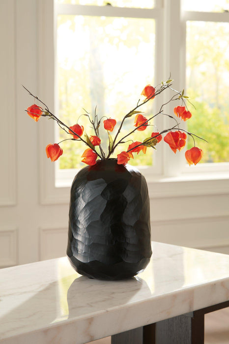 Ryanford Vase - Tony’s Furniture Store & Linen (GA) - Multi Location