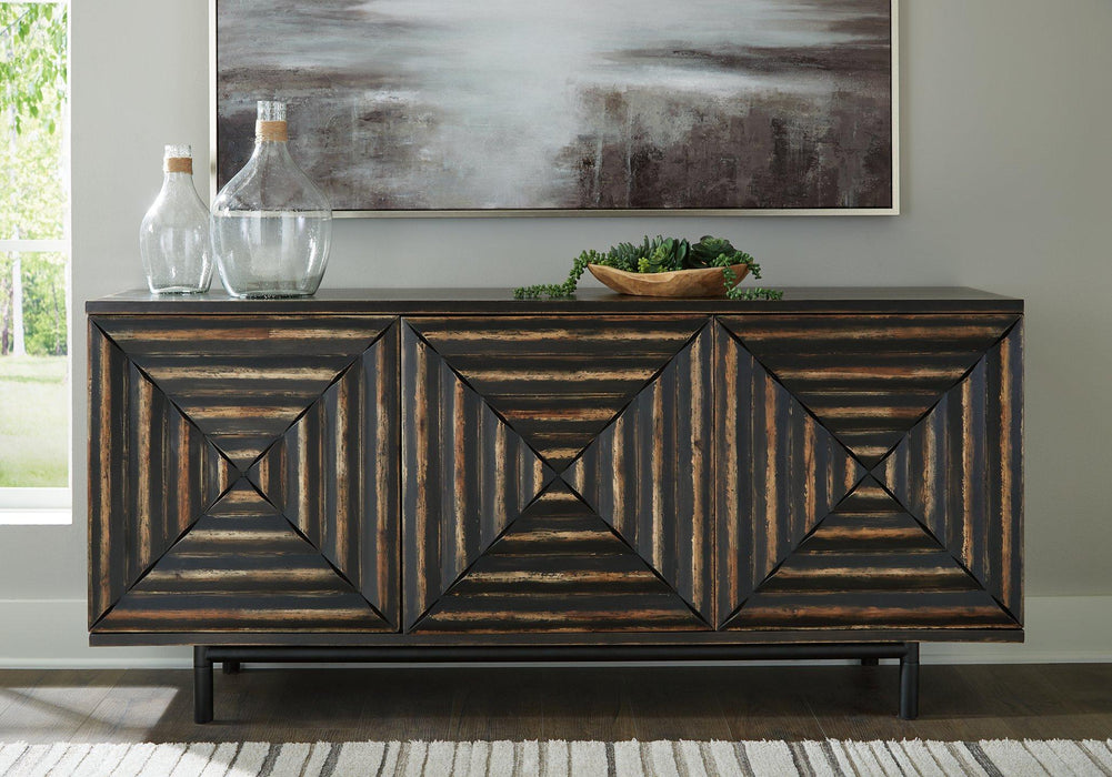 Fair Ridge Accent Cabinet - Tony’s Furniture Store & Linen (GA) - Multi Location