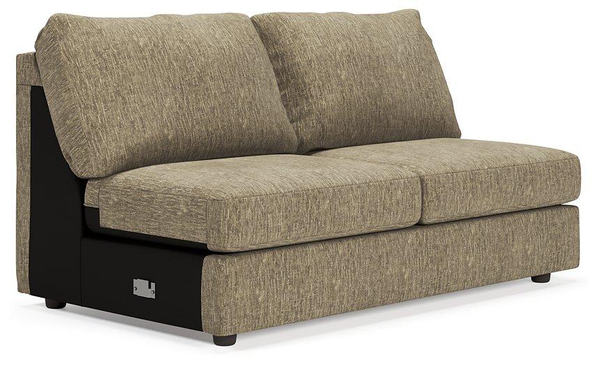 Hoylake 3-Piece Sectional with Chaise - Tony’s Furniture Store & Linen (GA) - Multi Location