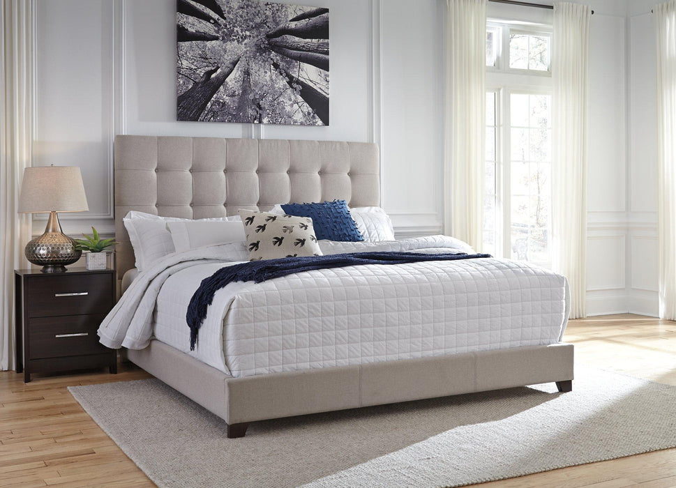 Dolante Upholstered Bed - Tony’s Furniture Store & Linen (GA) - Multi Location