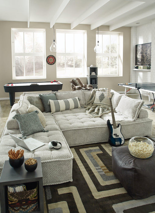 Bales Accent Chair - Tony’s Furniture Store & Linen (GA) - Multi Location