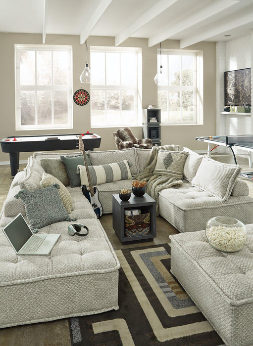 Bales Accent Chair - Tony’s Furniture Store & Linen (GA) - Multi Location
