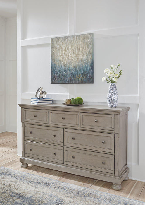 Lettner Dresser and Mirror - Tony’s Furniture Store & Linen (GA) - Multi Location