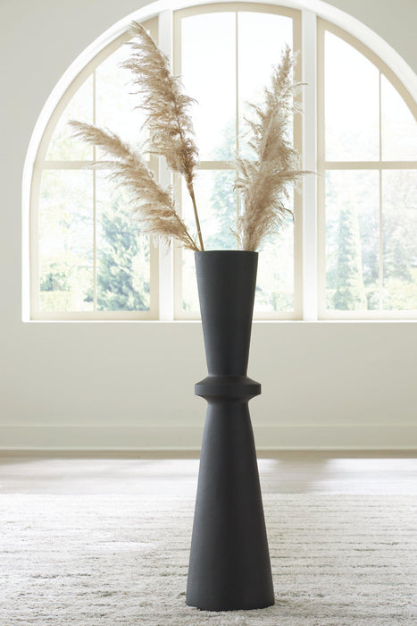 Collisten Vase - Tony’s Furniture Store & Linen (GA) - Multi Location