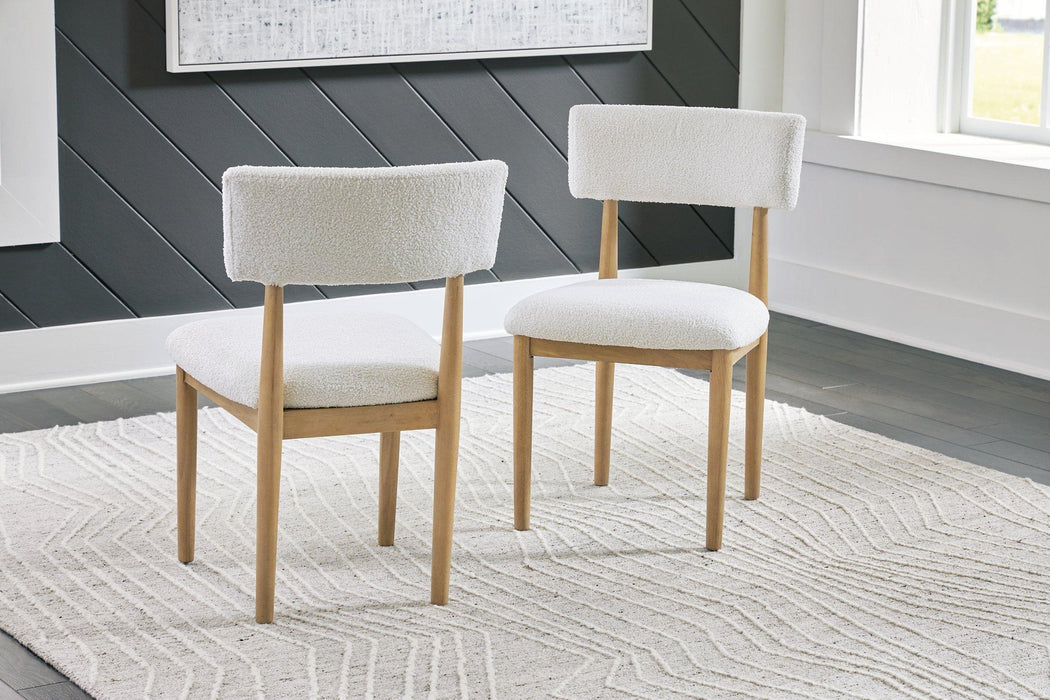 Sawdyn Dining Chair - Tony’s Furniture Store & Linen (GA) - Multi Location