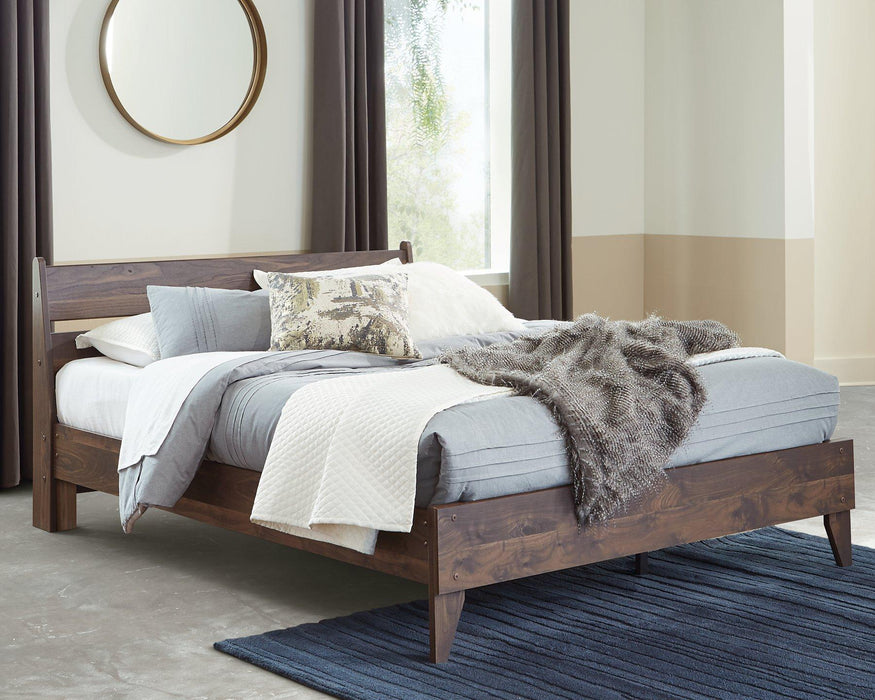 Calverson Panel Bed - Tony’s Furniture Store & Linen (GA) - Multi Location