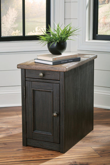 Tyler Creek End Table Set - Tony’s Furniture Store & Linen (GA) - Multi Location