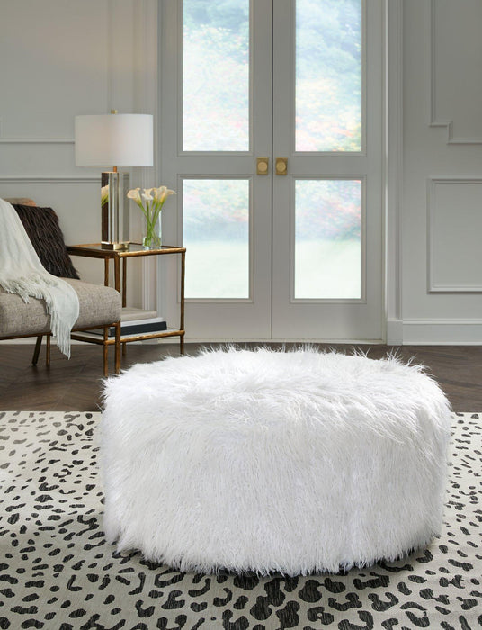 Galice Oversized Accent Ottoman - Tony’s Furniture Store & Linen (GA) - Multi Location