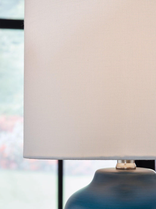 Gierburg Table Lamp - Tony’s Furniture Store & Linen (GA) - Multi Location