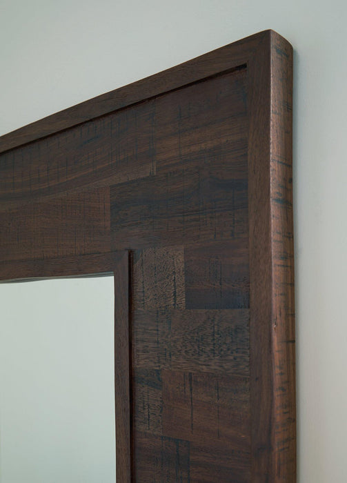 Hensington Accent Mirror - Tony’s Furniture Store & Linen (GA) - Multi Location