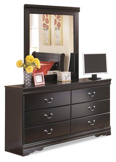 Huey Vineyard Dresser and Mirror - Tony’s Furniture Store & Linen (GA) - Multi Location