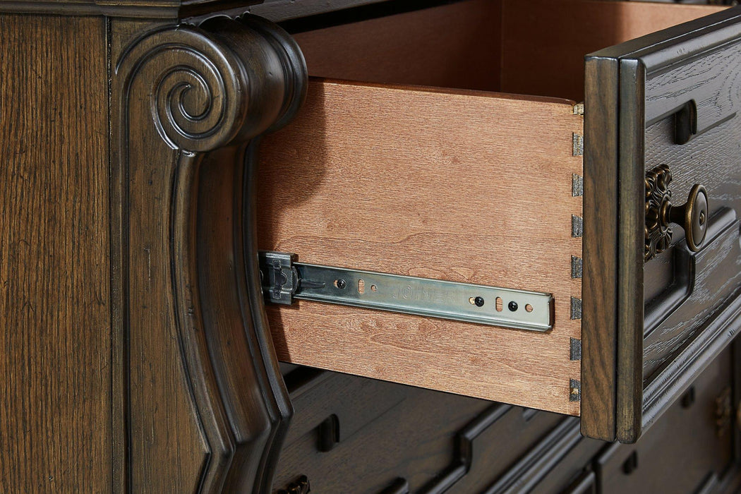 Maylee Chest of Drawers - Tony’s Furniture Store & Linen (GA) - Multi Location