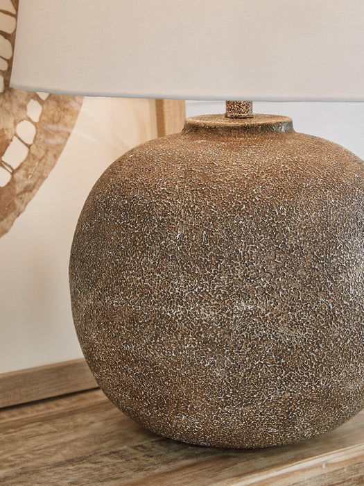 Neavesboro Table Lamp - Tony’s Furniture Store & Linen (GA) - Multi Location