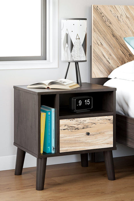 Piperton Nightstand - Tony’s Furniture Store & Linen (GA) - Multi Location