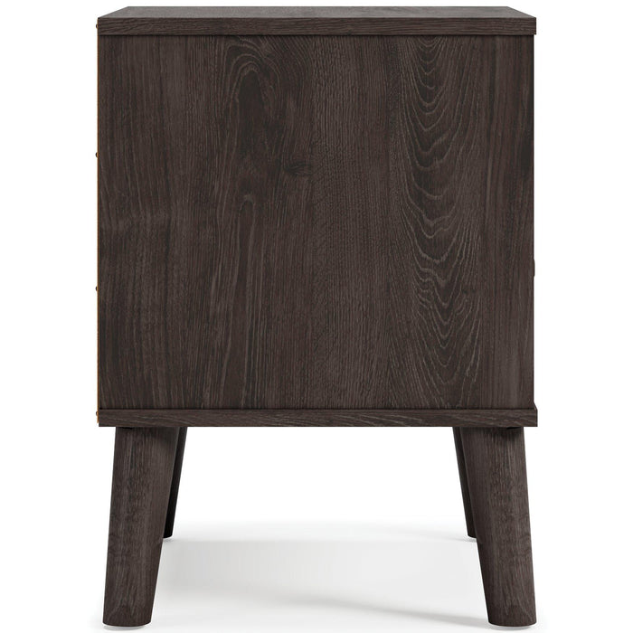 Piperton Nightstand - Tony’s Furniture Store & Linen (GA) - Multi Location