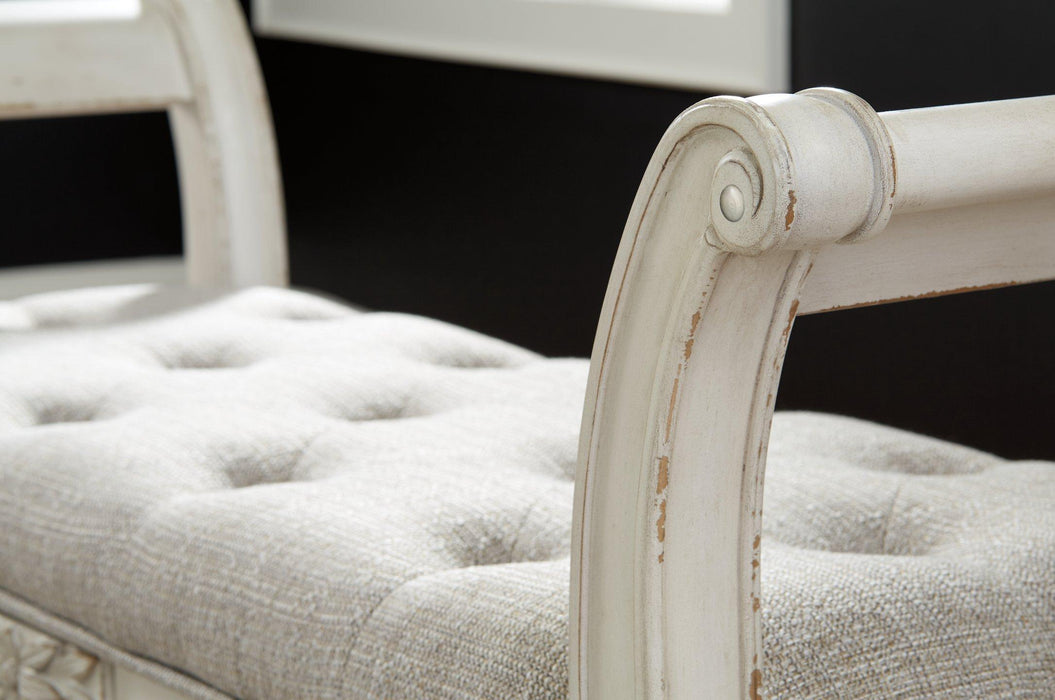 Realyn Accent Bench - Tony’s Furniture Store & Linen (GA) - Multi Location