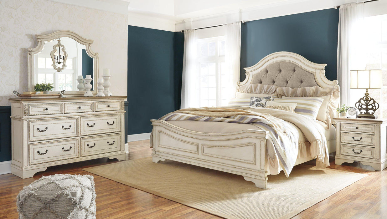Realyn Dresser and Mirror - Tony’s Furniture Store & Linen (GA) - Multi Location