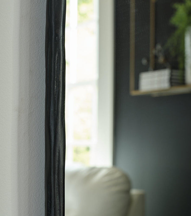 Ryandale Floor Mirror - Tony’s Furniture Store & Linen (GA) - Multi Location