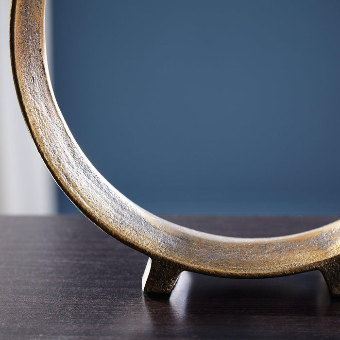 Ryandale Sculpture - Tony’s Furniture Store & Linen (GA) - Multi Location