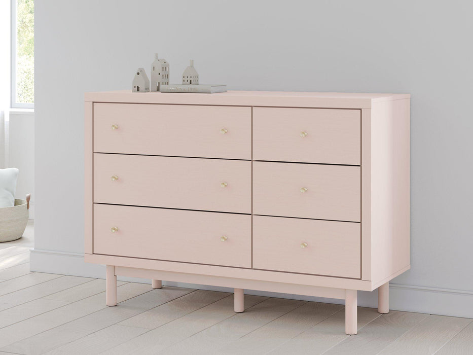 Wistenpine Dresser and Mirror - Tony’s Furniture Store & Linen (GA) - Multi Location