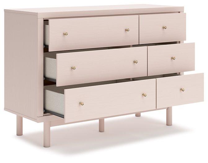 Wistenpine Dresser and Mirror - Tony’s Furniture Store & Linen (GA) - Multi Location