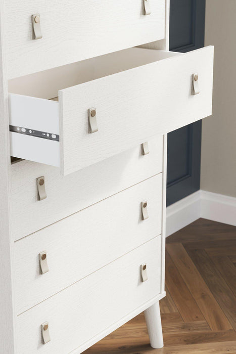 Aprilyn Chest of Drawers - Tony’s Furniture Store & Linen (GA) - Multi Location