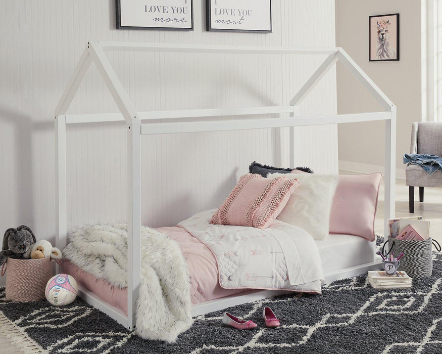 Flannibrook House Bed Frame - Tony’s Furniture Store & Linen (GA) - Multi Location